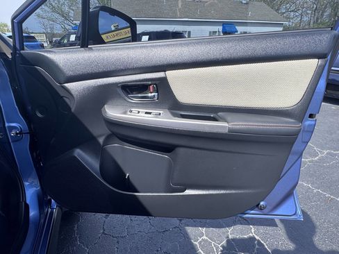 Used 2017 Subaru Crosstrek 2.0i Premium w/ Popular Package #2 image 35