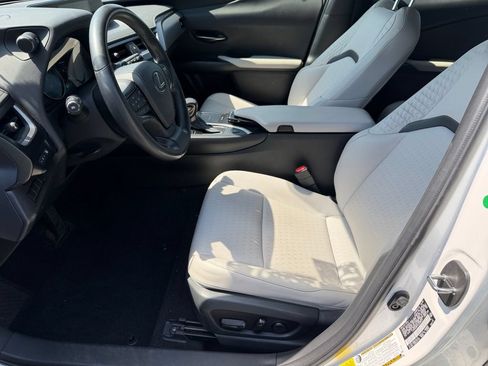 Used 2020 Lexus UX 200 w/ Accessory Package 2 FWD image 23
