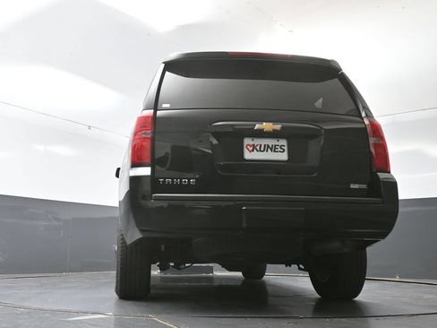 Used 2016 Chevrolet Tahoe LT w/ Luxury Package AWD/4WD image 31