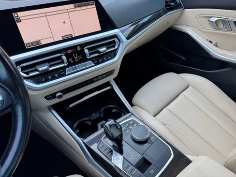 Used 2019 BMW 330i xDrive Sedan w/ Convenience Package AWD/4WD image 31
