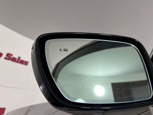 Used 2022 Buick Enclave Premium FWD image 22