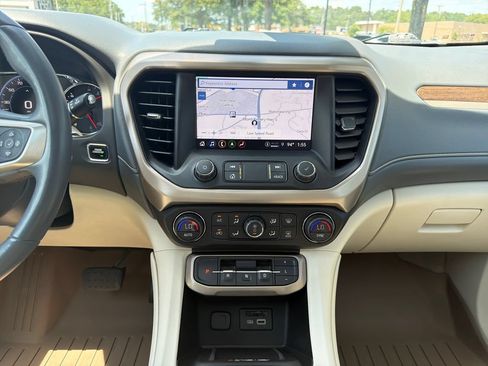 Used 2021 GMC Acadia Denali w/ Denali Technology Package FWD image 6