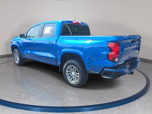 Used 2024 Chevrolet Colorado LT w/ LT Convenience Package II RWD image 7