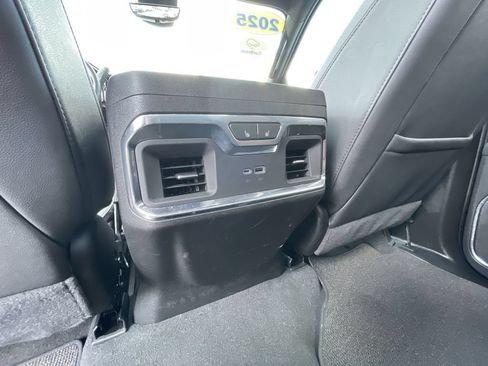 Used 2025 Chevrolet Silverado 2500 High Country w/ Technology Package AWD/4WD image 21