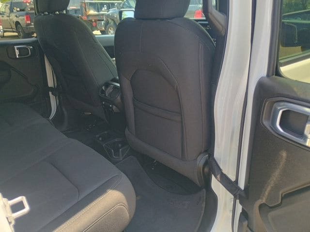 Used 2022 Jeep Wrangler Unlimited Sport AWD/4WD image 17