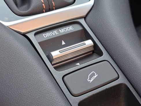 Certified 2024 Honda HR-V Sport image 6