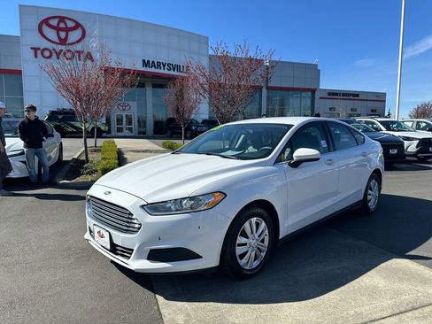 Used 2013 Ford Fusion S FWD image 1