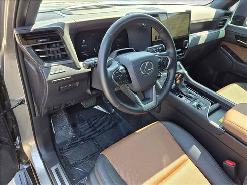Certified 2025 Lexus GX 550 w/ Accessory Package (Z1) AWD/4WD image 12