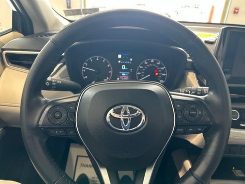 Used 2023 Toyota Corolla Cross LE w/ Moonroof Package AWD/4WD image 9