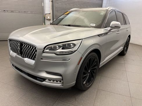 Used 2021 Lincoln Aviator Black Label w/ Dynamic Handling Package image 3