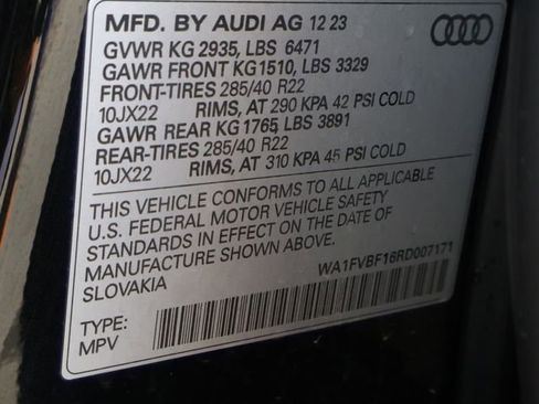 Used 2024 Audi Q8 Prestige w/ Prestige Package AWD/4WD image 24