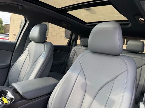 Used 2019 Lincoln Nautilus Reserve image 22