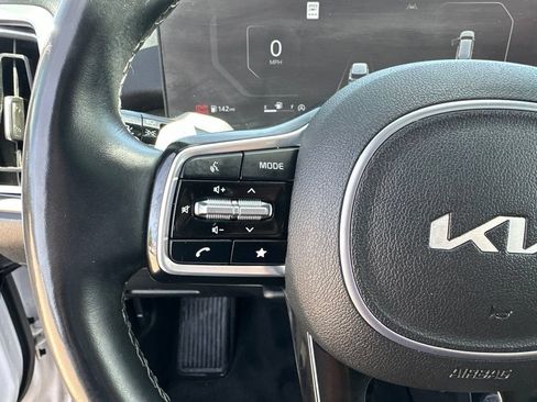 Used 2024 Kia Sorento SX Prestige AWD/4WD image 11