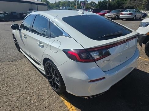 Used 2022 Honda Civic Sport Touring image 8