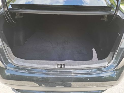 Used 2022 Toyota Corolla LE FWD image 30