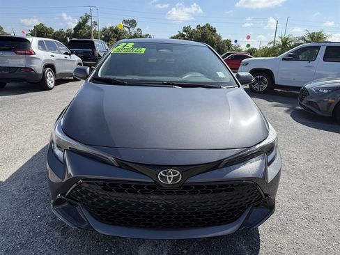 Used 2023 Toyota Corolla SE FWD image 2