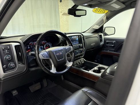 Used 2018 GMC Sierra 1500 SLT w/ SLT Premium Package image 27