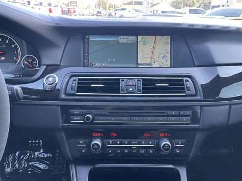 Used 2013 BMW M5 RWD image 30