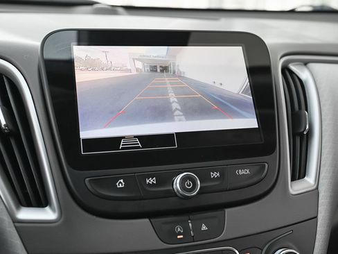 Used 2023 Chevrolet Malibu LS FWD image 29