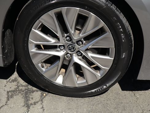 Used 2022 Toyota Mirai w/ Advanced Technology Package RWD image 10