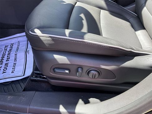 Used 2025 Buick Encore GX Avenir w/ Avenir Convenience Package image 12