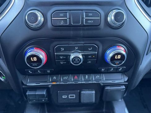 Used 2019 GMC Sierra 1500 SLT w/ SLT Premium Package AWD/4WD image 18