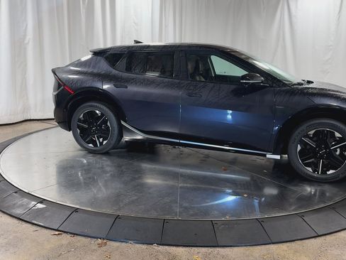 New 2025 Kia EV6 Wind image 2
