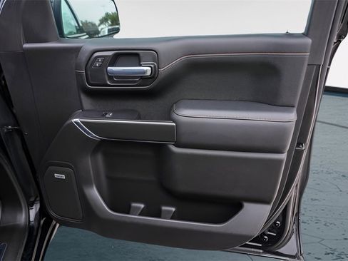 Used 2021 GMC Sierra 1500 AT4 w/ AT4 Preferred Package image 32