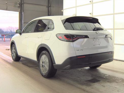 Used 2026 Honda HR-V LX image 3