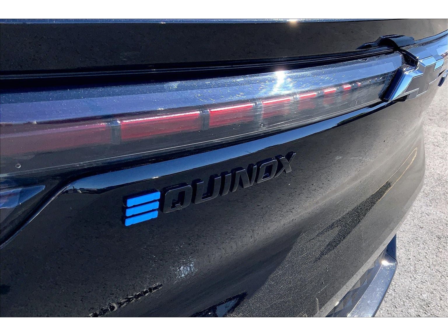 Used 2026 Chevrolet Equinox EV RS FWD image 9