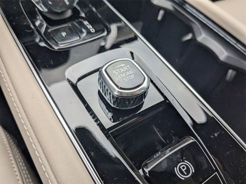 New 2026 Volvo XC90 B6 Ultra w/ Protection Package AWD/4WD image 44