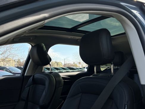 New 2026 Lincoln Nautilus Reserve AWD/4WD image 13