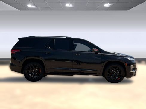 Used 2023 Chevrolet Traverse Premier w/ Redline Edition FWD image 8