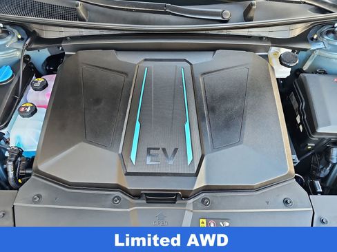 Certified 2024 Hyundai Ioniq 5 Limited AWD/4WD image 13