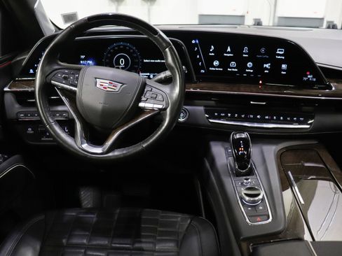 Certified 2023 Cadillac Escalade Sport Platinum AWD/4WD image 31