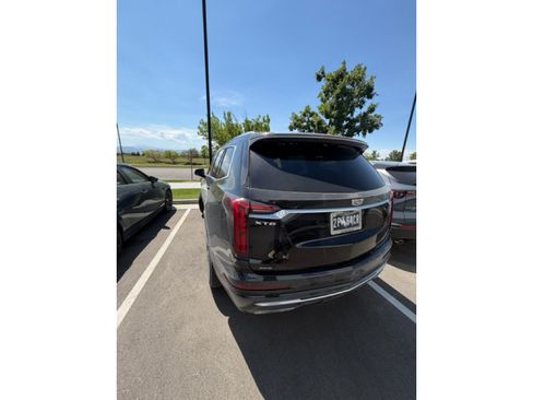 Used 2020 Cadillac XT6 Premium Luxury AWD/4WD image 7