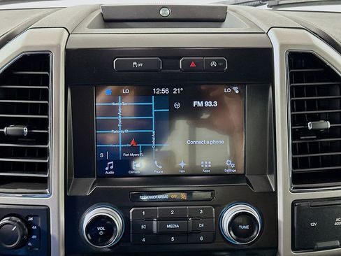 Used 2018 Ford F150 Lariat w/ Equipment Group 502A Luxury image 17