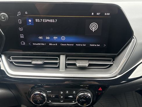 New 2026 Chevrolet Trax RS w/ Sunroof Package FWD image 18