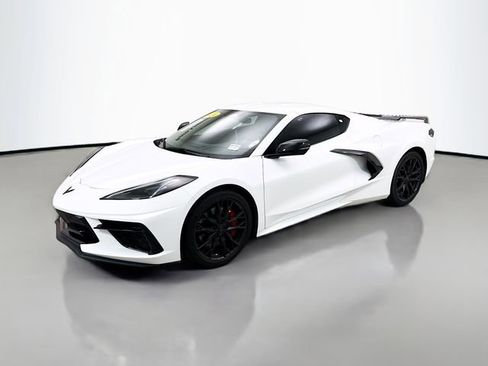 Used 2024 Chevrolet Corvette Stingray Coupe w/ Z51 Performance Package image 4