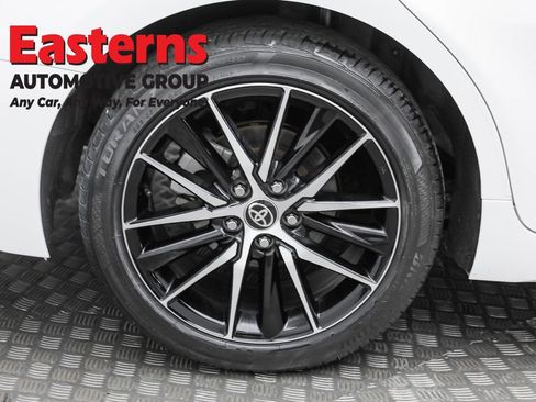 Used 2024 Toyota Camry SE image 29