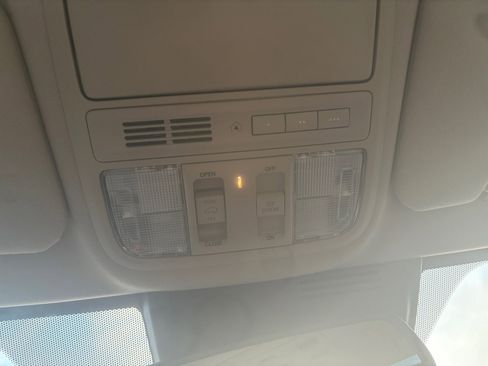 Used 2017 Honda CR-V EX-L image 29