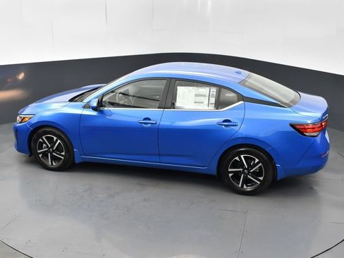 Used 2025 Nissan Sentra SV w/ Trunk Package image 47