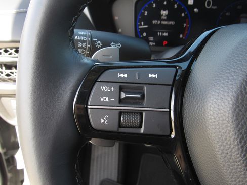 Used 2025 Acura ADX FWD image 27