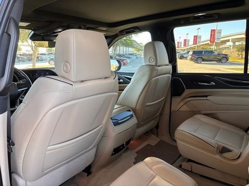 Certified 2021 Cadillac Escalade Premium Luxury w/ Driver Assist Tech Package image 27