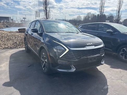 Certified 2023 Kia Sportage EX image 3