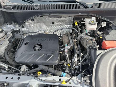 Used 2024 Buick Encore GX Sport Touring FWD image 32