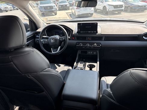 Certified 2024 Honda Pilot Elite image 29
