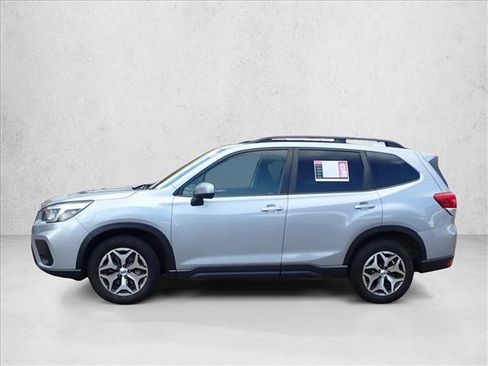 Used 2020 Subaru Forester Premium AWD/4WD image 2