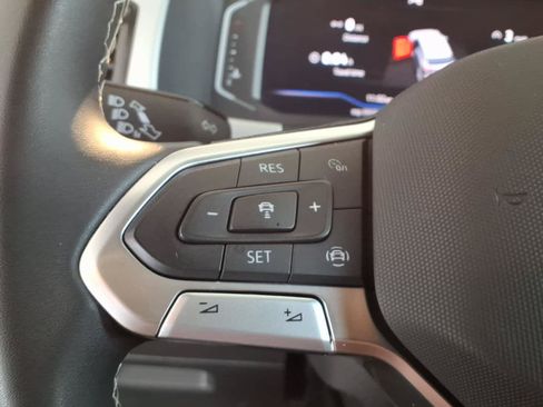 Certified 2023 Volkswagen Atlas Cross Sport SE w/ Panoramic Sunroof Package AWD/4WD image 15