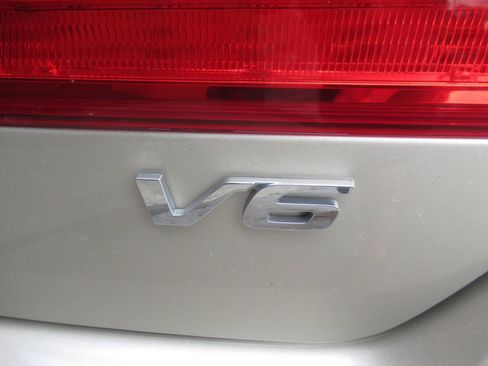 Used 2015 Honda Accord EX-L image 12